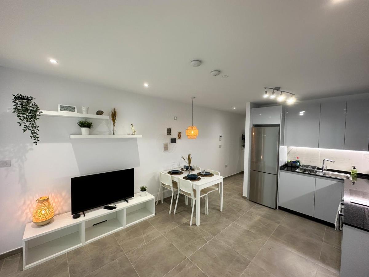 Brand New - Massive Studio - E1 - Self Catering Gibraltar Extérieur photo