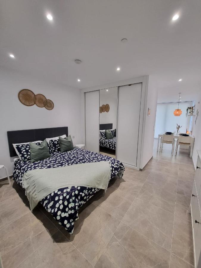 Brand New - Massive Studio - E1 - Self Catering Gibraltar Extérieur photo
