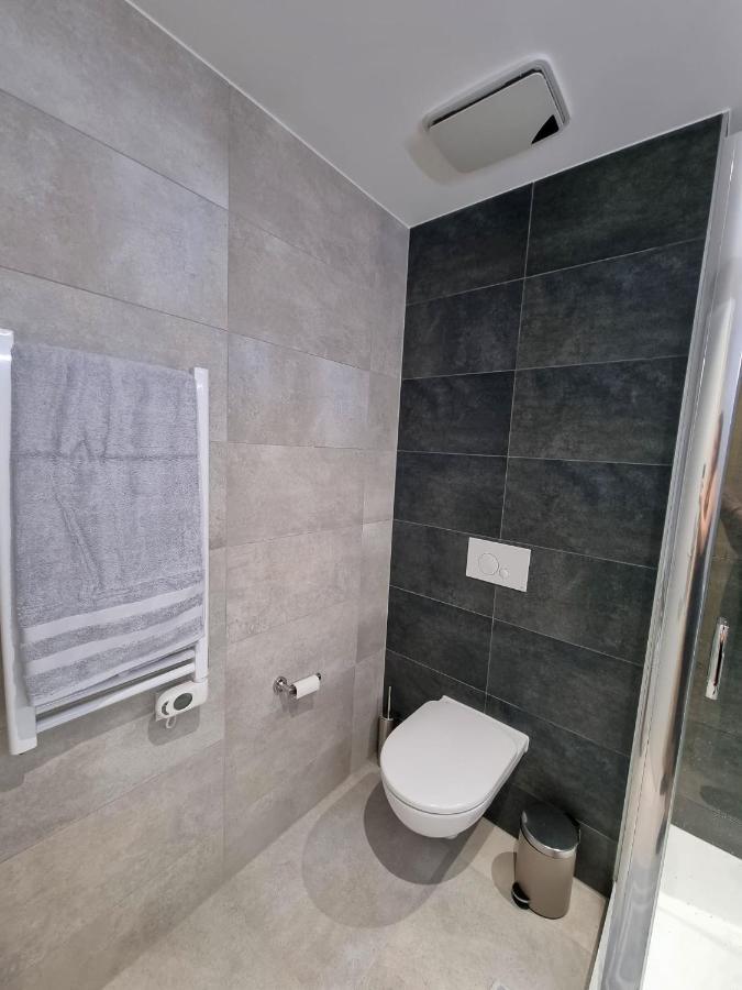 Brand New - Massive Studio - E1 - Self Catering Gibraltar Extérieur photo